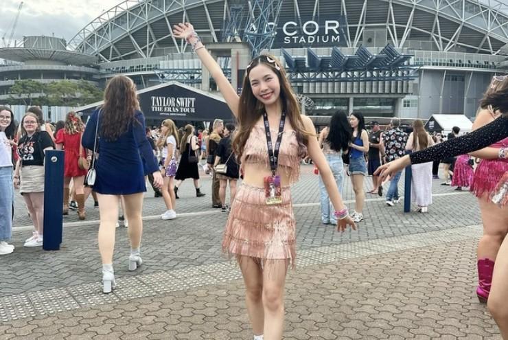 Người đẹp, hoa hậu Việt, gái xinh châu Á lên đồ quyến rũ đi concert Taylor Swift-12