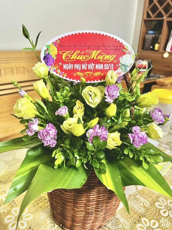 Xúc động người chồng quá cố vẫn tặng hoa cho vợ mỗi dịp đặc biệt-2