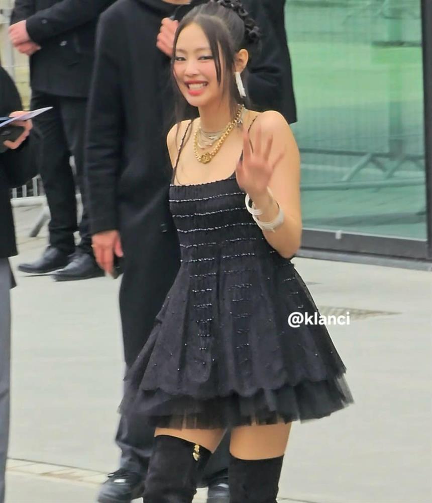 Jennie (BlackPink) được săn đón-2