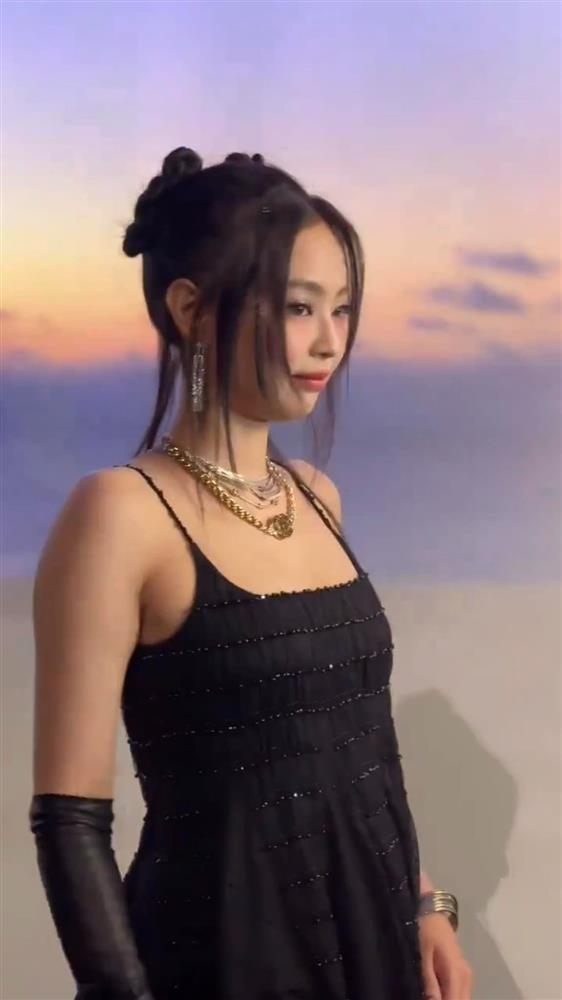 Jennie (BlackPink) được săn đón-6