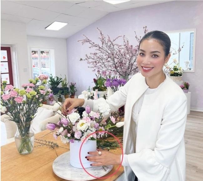 Phạm Hương bất ngờ không đeo nhẫn cưới, không qua nổi mắt... thánh soi-3