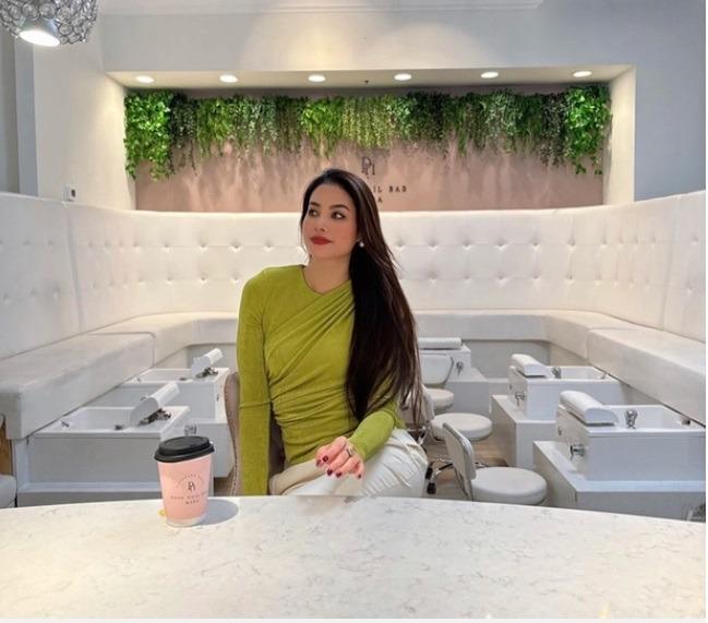 Phạm Hương bất ngờ không đeo nhẫn cưới, không qua nổi mắt... thánh soi-4