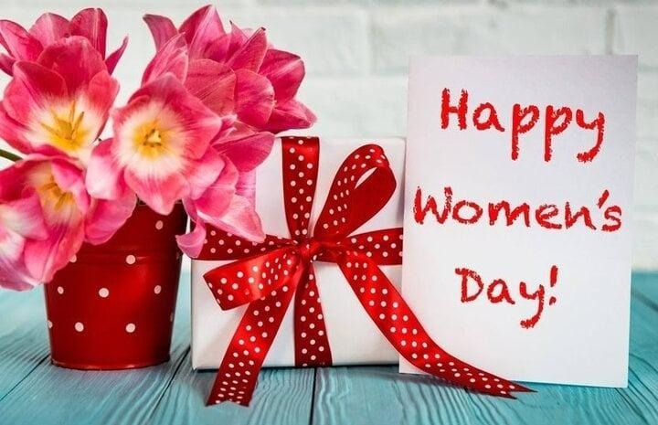 Tôi sợ những phụ nữ đòi quà vô duyên dịp 8/3-1