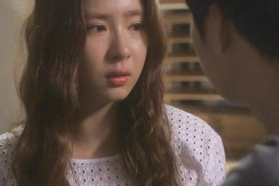 Đang đau đớn trên bàn đẻ, tôi nhận tin nhắn 'chí mạng', đọc từng dòng mà chết dần chết mòn