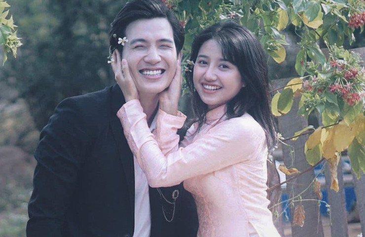 2 gái quê được chủ tịch xin cưới hút 120 triệu lượt xem, ngoài đời mặc khoe body đẹp-7