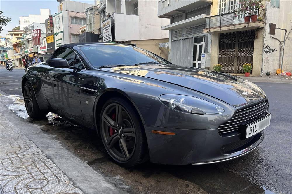 Ông Đặng Lê Nguyên Vũ bất ngờ tậu Aston Martin Vantage mui trần hàng hiếm-6