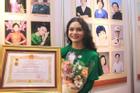 Nữ ca sĩ trẻ nhất đi nhận danh hiệu NSND