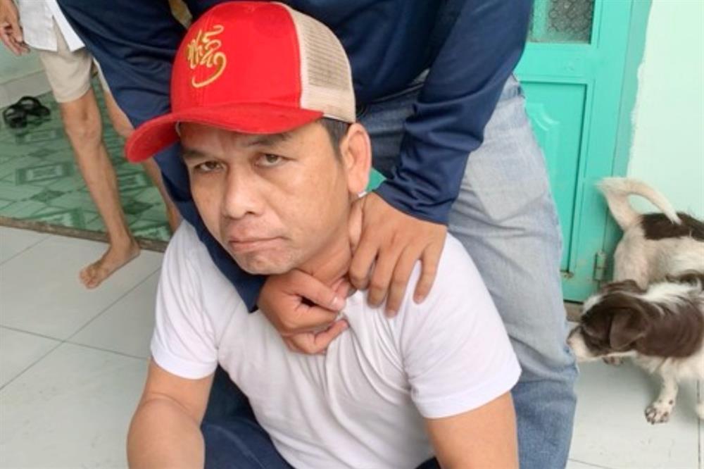 Bắt giữ kẻ giả vờ giúp đỡ người bị tai nạn rồi lấy sạch tài sản-1