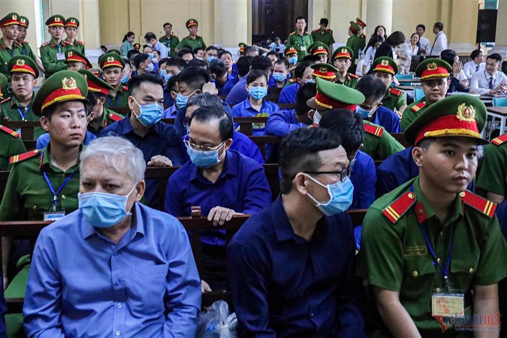 Tình tiết giảm nhẹ trách nhiệm hình sự cho một số bị cáo trong vụ Vạn Thịnh Phát-2