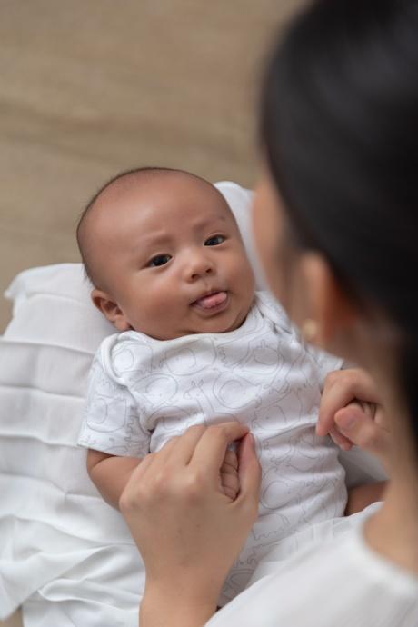 Á hậu Mâu Thủy xả kho loạt ảnh tiệc thôi nôi của quý tử đầu lòng, vóc dáng mẹ bỉm khiến hội chị em ao ước-6