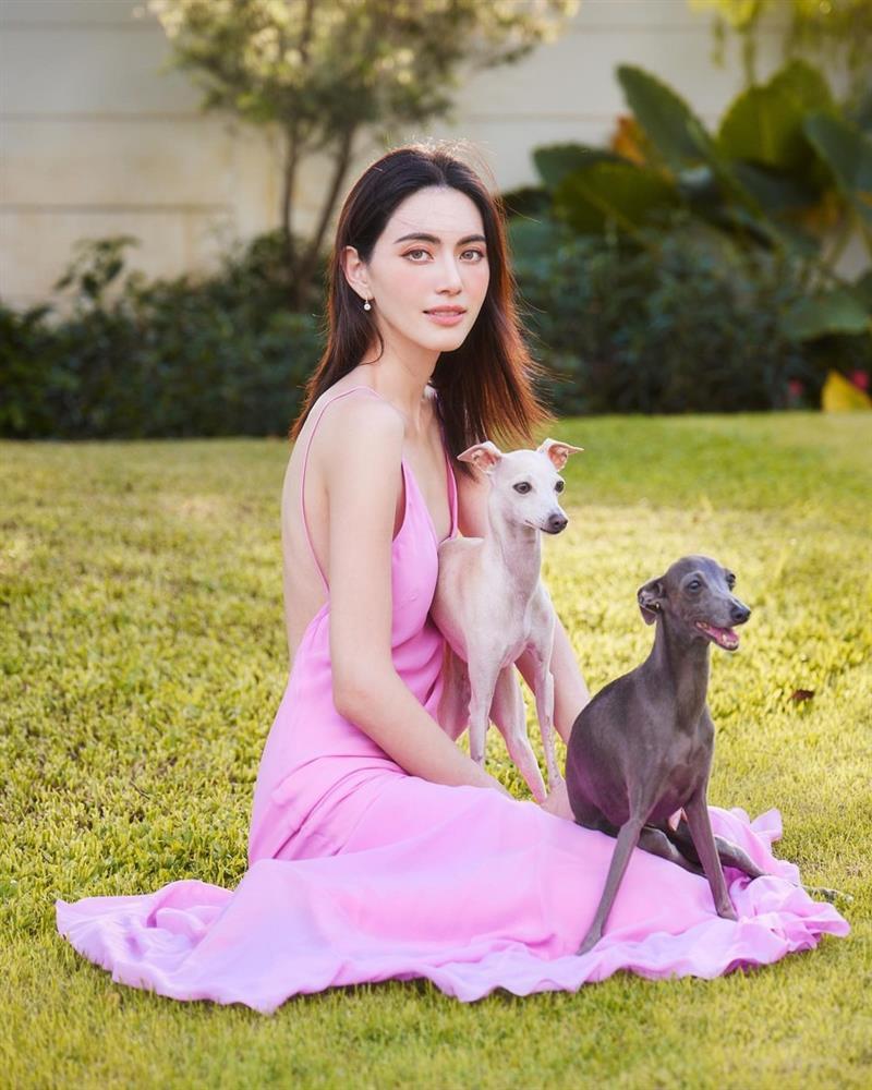 Thời trang diện váy xinh tươi, ăn ảnh của Mai Davika-4