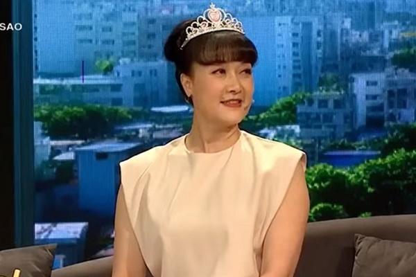 Táo bà Vân Dung sở hữu tài sản kếch xù ở tuổi U50: Xây biệt thự chục tỷ bề thế như lâu đài, từng lộ cát-xê quảng cáo hơn 100 triệu/video?-13