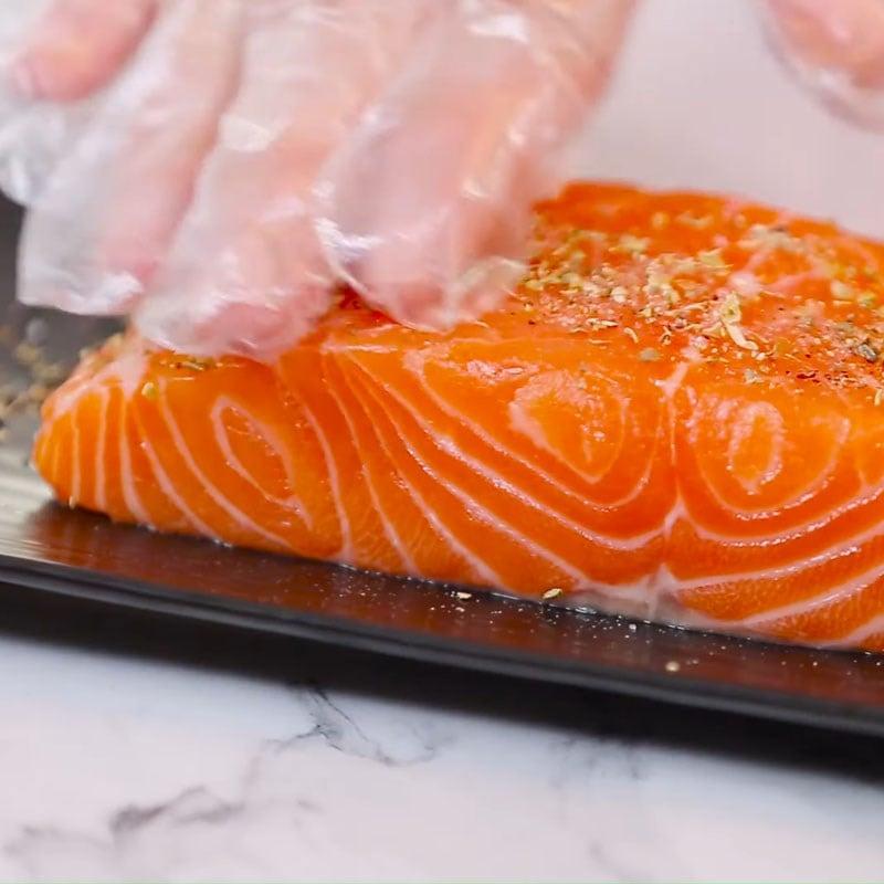 Hồ Ngọc Hà trổ tài làm món đặc sản quê chồng, không khó như bạn nghĩ-6