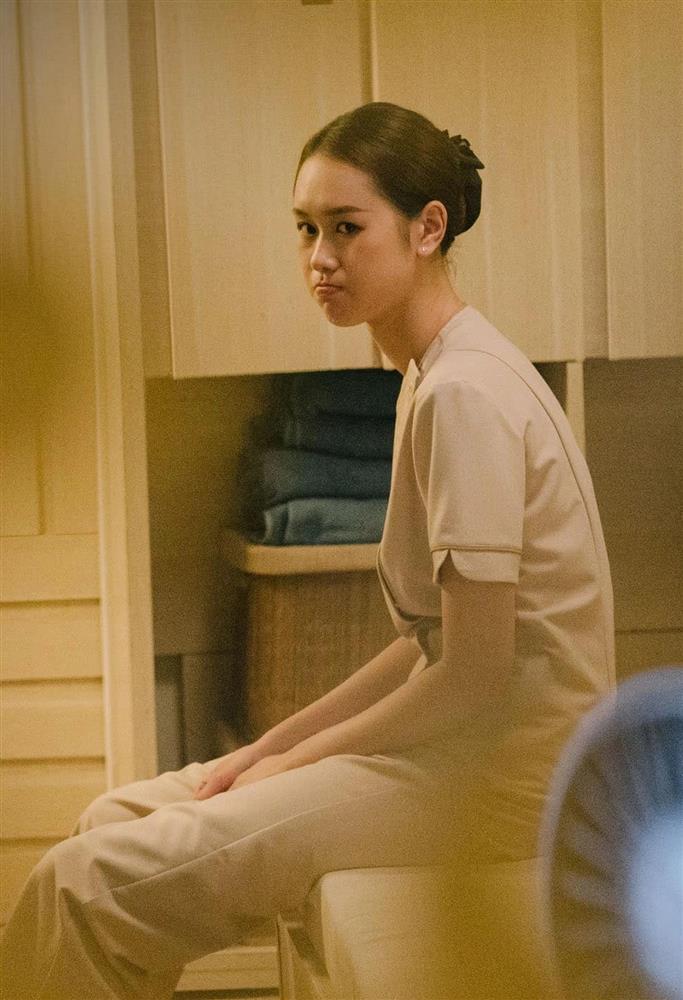 Cô gái mát-xa trong phim Mai: Ngoài đời xinh đẹp, gây sốt vì... mất giọng-1