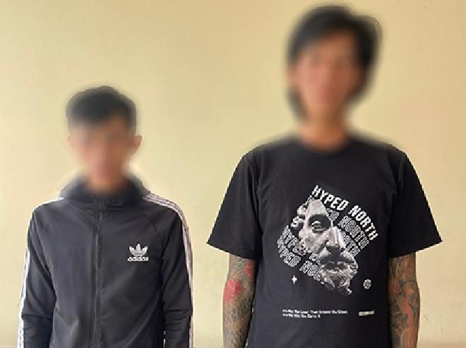 Nghe cha kể bị đe dọa khi chăn vịt thả đồng, con tìm đối phương nổ súng uy hiếp-1