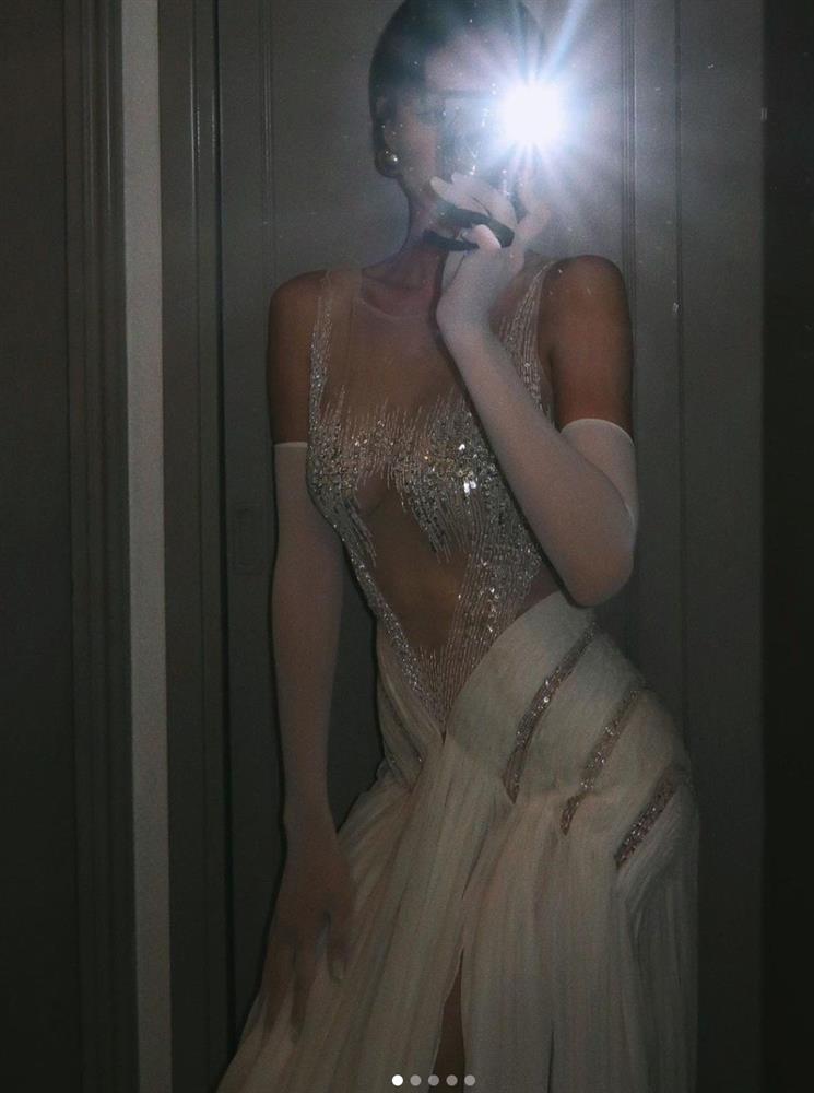 Với vóc dáng siêu thực, cô dâu Hà Nội diện đẹp những trang phục ít ai dám mặc-7