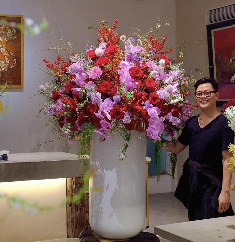 Chiêm ngưỡng lẵng hoa giá 50 triệu đồng của đại gia mua tặng vợ ngày 8/3-1