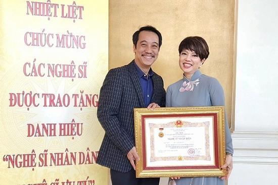 Con gái NSND Ngọc Huyền: 'Trải qua biến cố khó khăn, mẹ vẫn lạc quan, yêu đời, trẻ trung đến lạ'