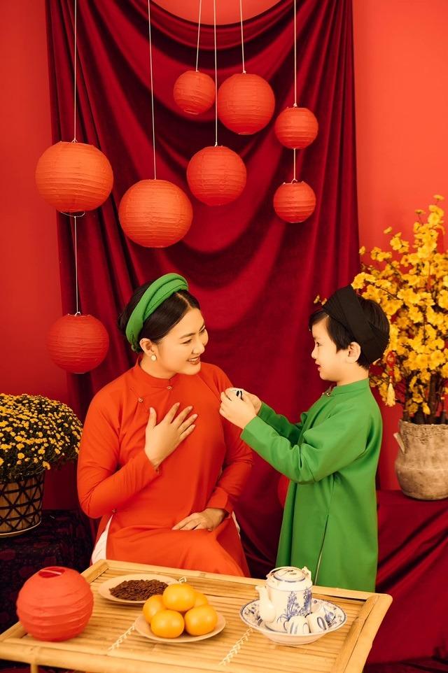 Nữ diễn viên là mẹ đơn thân, lập di chúc cho con trai ở tuổi 35-4