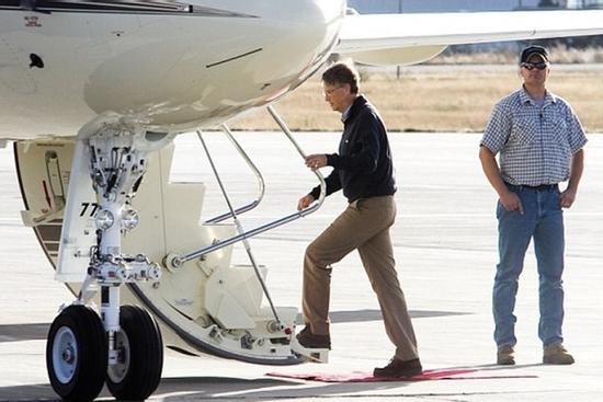 Hé lộ bộ sưu tập máy bay riêng sang chảnh của tỷ phú Bill Gates