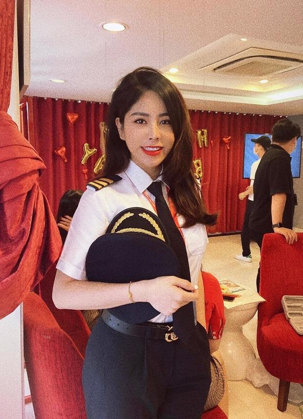 Nữ cơ phó được báo Trung Quốc gọi là phi công xinh đẹp nhất Việt Nam: Nhan sắc tuổi U40 gây bất ngờ-2