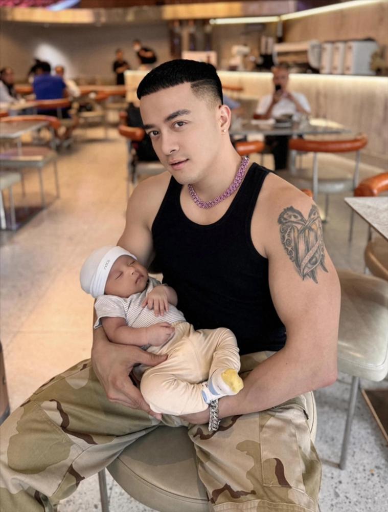 Cao Thái Sơn phủ nhận chuyện làm bố đơn thân, hé lộ đang sống một nhà cùng mẹ của con trai-1