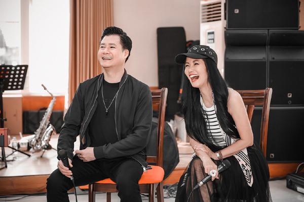 Bống Hồng Nhung quá trẻ đẹp bên Quang Dũng, điều gây chú ý lại là vóc dáng sau Tết của nữ diva nhạc Việt-1