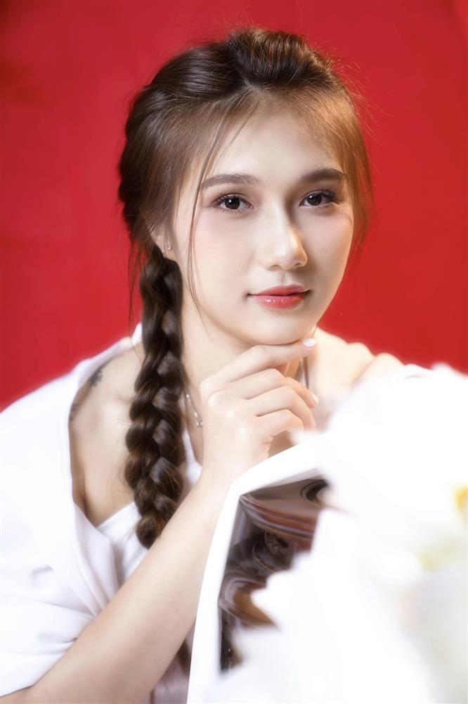 Nữ VĐV bóng chuyền Long An 18 tuổi xinh tựa thiên thần, cao 1m73, dáng nuột nà-2