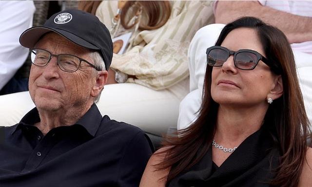 Chân dung ít biết của bạn gái vừa được tỷ phú Bill Gates công khai, cùng sang Việt Nam du lịch-4