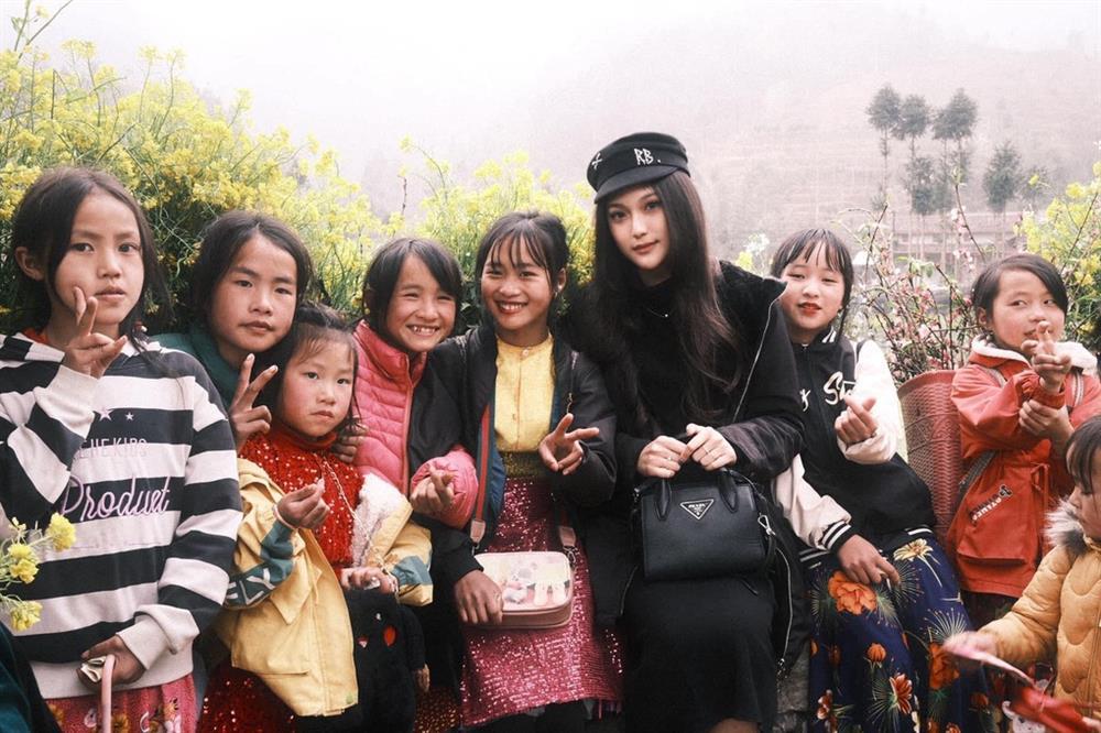 3 nữ sinh Ngoại giao từng có cơ hội gặp mặt nguyên thủ quốc gia giờ ra sao?-13