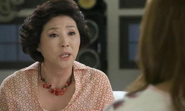 Biếu mẹ chồng 3 triệu làm quà 8/3, lời đề nghị của bà khiến con dâu đau đầu suy nghĩ-1