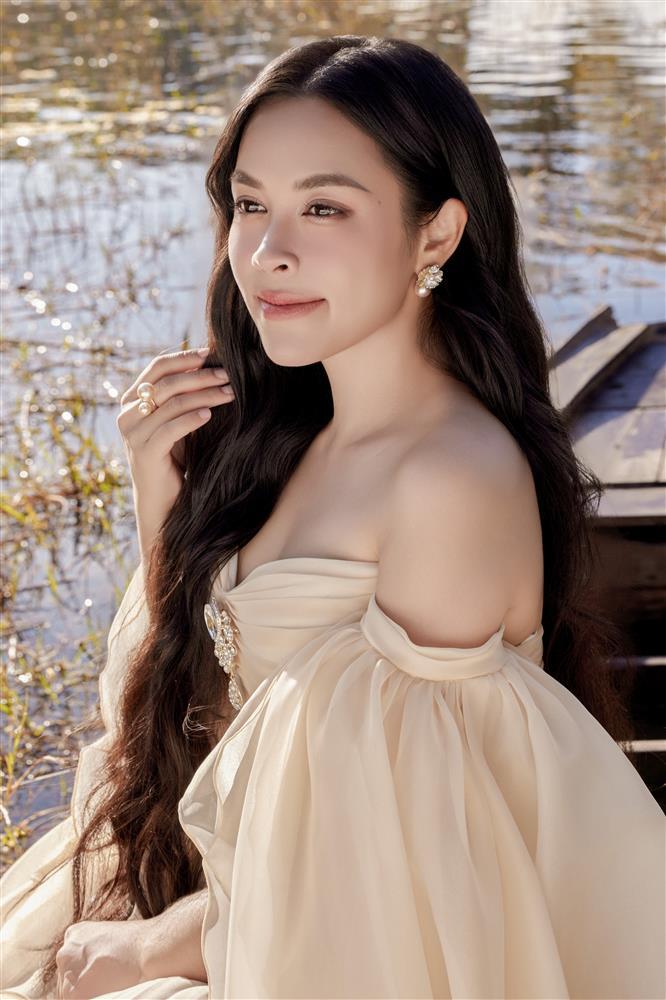 Con gái O Sen Ngọc Mai chuyên nghiệp khi đóng MV cùng mẹ-1