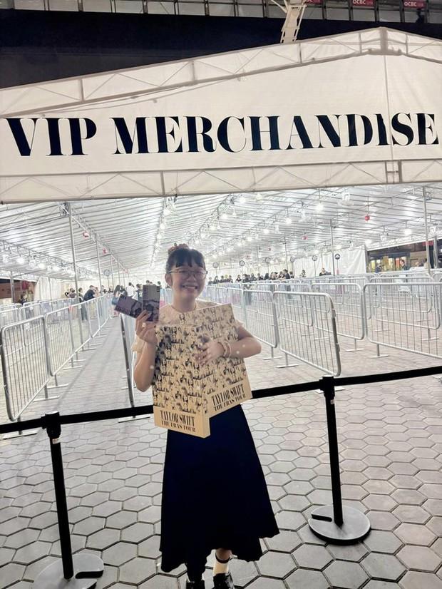 MC VTV hộ tống con gái 12 tuổi sang Singapore hiện thực hóa ước mơ: Sở hữu cặp vé VIP quyền lực, check-in khách sạn 5 sao nức tiếng-4