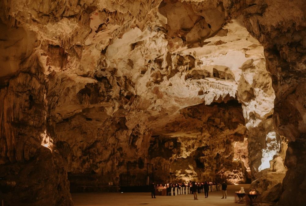Độc đáo lễ cưới tổ chức trong hang động ở Quảng Ninh-3