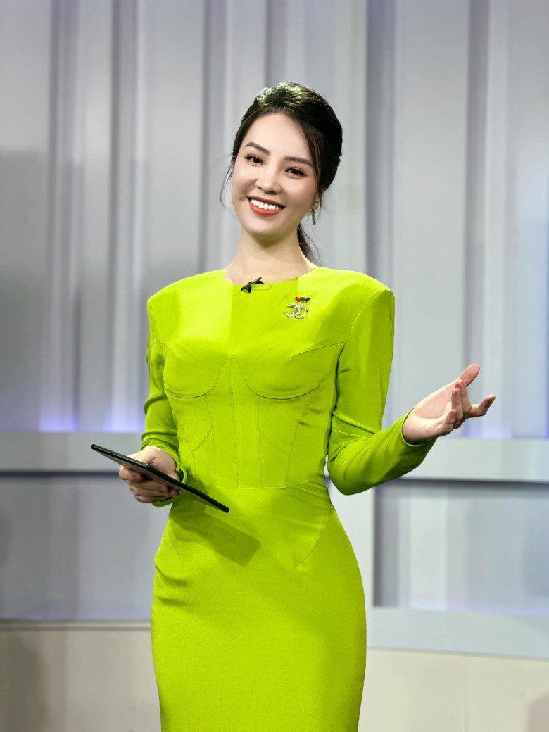 Nhan sắc cực phẩm Á hậu Thụy Vân, nữ MC sành điệu bậc nhất VTV, từng suýt chạm vương miện hoa hậu-5