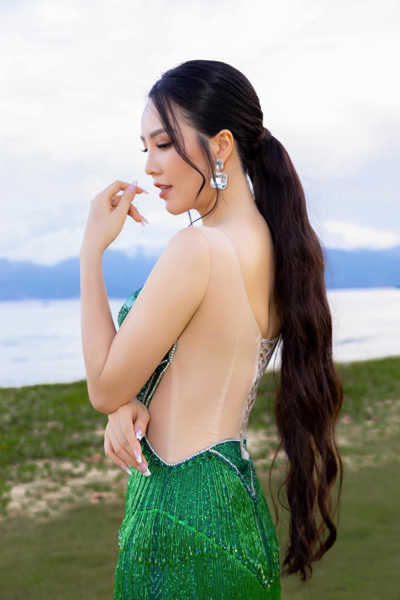 Nhan sắc cực phẩm Á hậu Thụy Vân, nữ MC sành điệu bậc nhất VTV, từng suýt chạm vương miện hoa hậu-7