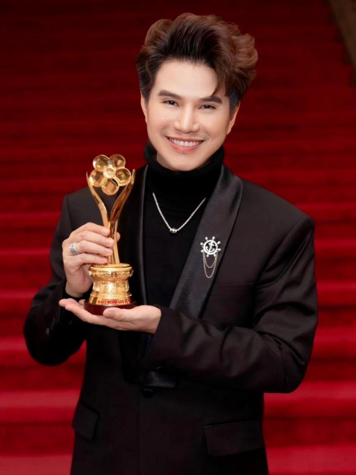 Nam MC vượt mặt Trấn Thành tại Mai Vàng lên tiếng khi bị chê mờ nhạt-1