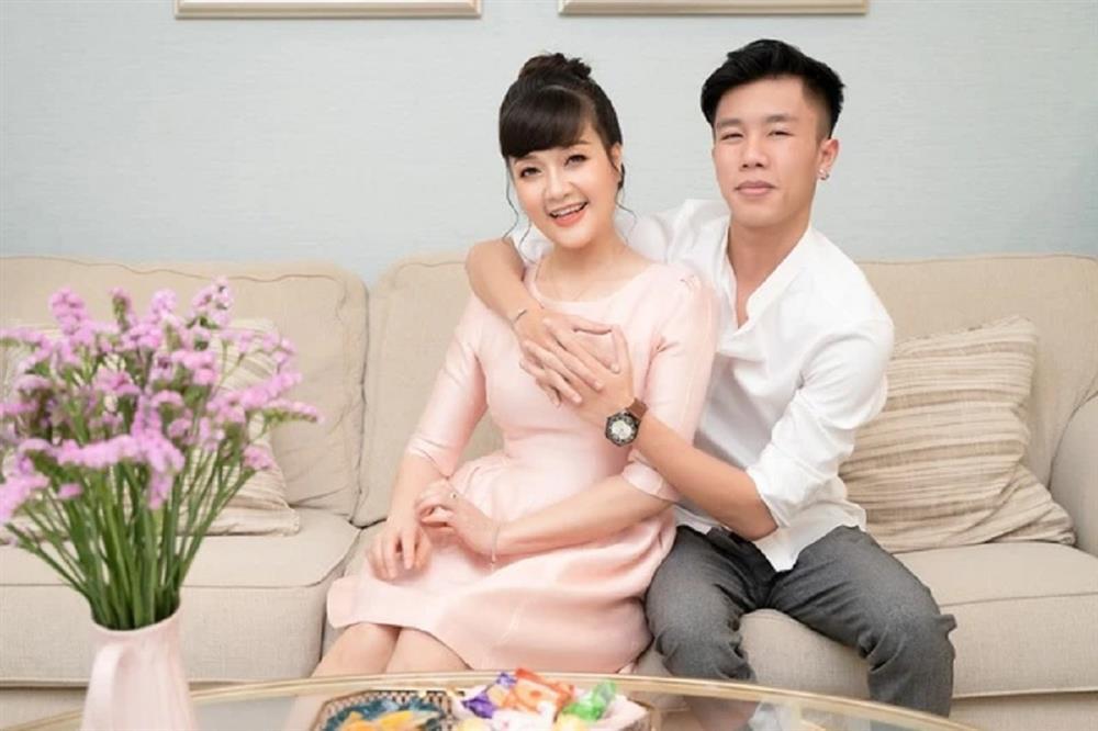 Danh hài Nghệ sĩ Vân Dung hiếm hoi khoe con trai bí ấn, nhan sắc gây chú ý-3