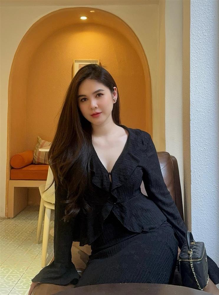 MC Thu Hoài đổ mồ hôi tập gym để có body mẹ 1 con trông mòn con mắt-2