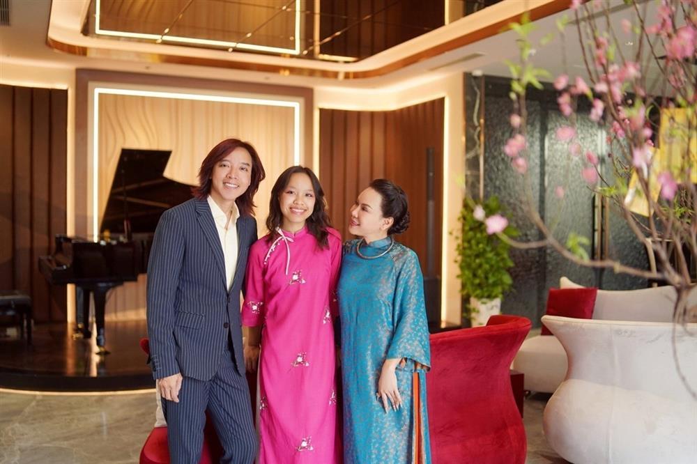 Sau 2 thập kỷ gắn bó, vợ chồng Việt Hương đoàn tụ trong căn biệt thự 300 tỷ đồng hoành tráng như cung điện-7