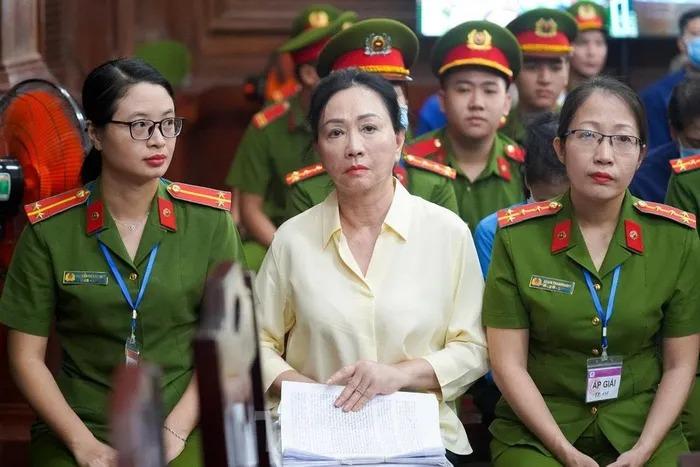Ngày mai, tòa xét hỏi bị cáo Trương Mỹ Lan và Nguyễn Cao Trí những nội dung cáo buộc gì?-1