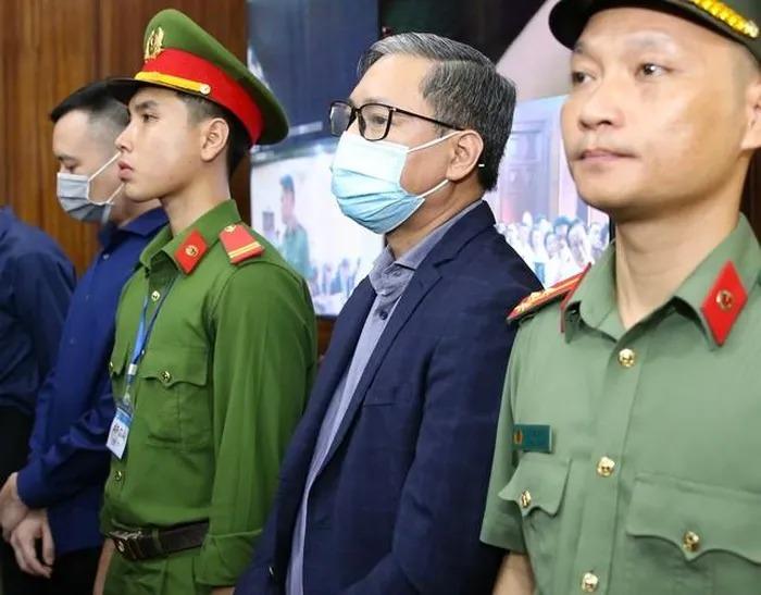 Ngày mai, tòa xét hỏi bị cáo Trương Mỹ Lan và Nguyễn Cao Trí những nội dung cáo buộc gì?-2