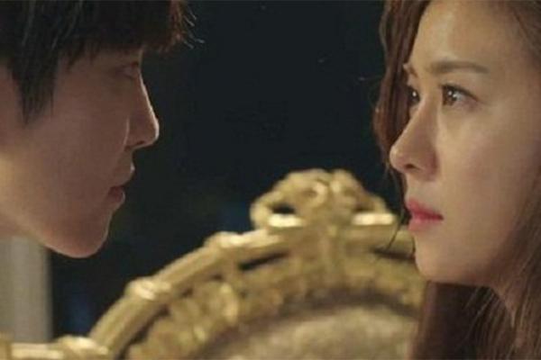 Biết tôi có thai với người cũ, cậu bạn thân bất ngờ xin đổ vỏ-2