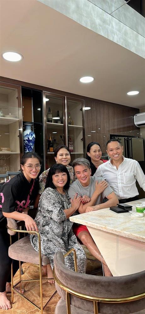 Rời Mỹ vì Y tế đắt đỏ, Đàm Vĩnh Hưng đang điều trị ở Việt Nam thế nào?-6