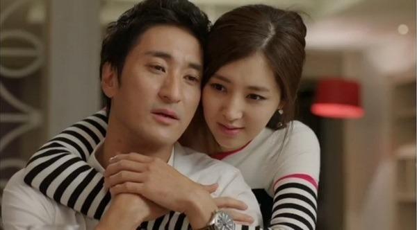 Vờ uống say lừa nhân viên trẻ vào tròng, sau 1 đêm mệt nhoài tôi xách túi bỏ đi thì cậu ta nói 1 câu cực sốc-1