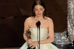 Đóng phim ngập cảnh nóng điên rồ, Emma Stone lần thứ hai đoạt tượng vàng Oscar