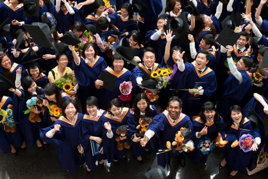 Lý do bất ngờ khiến Gen Z thích đi du học và định cư ở nước ngoài