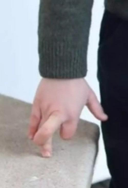 Diễn biến bất ngờ quanh ảnh mới của Công nương Kate: Các hãng tin lớn rút lại ảnh đã đăng-4