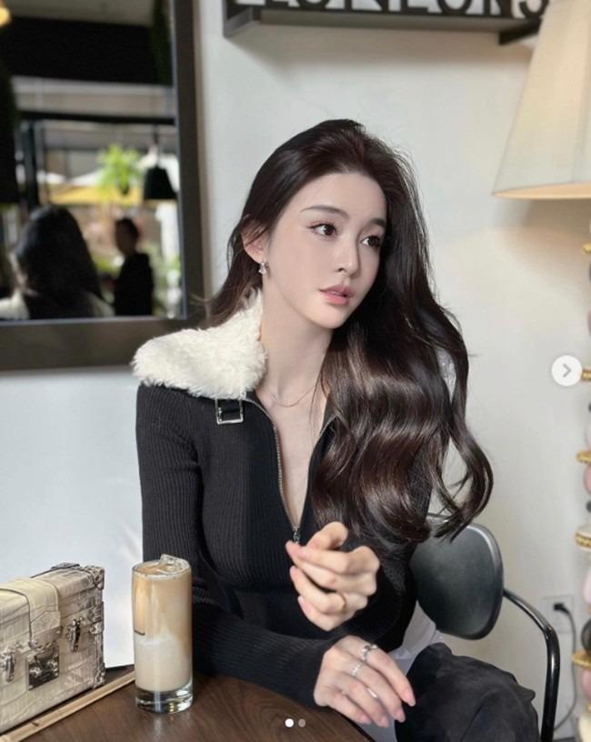 Nàng hot girl có eo con kiến nhờ nghiện ăn cay-1