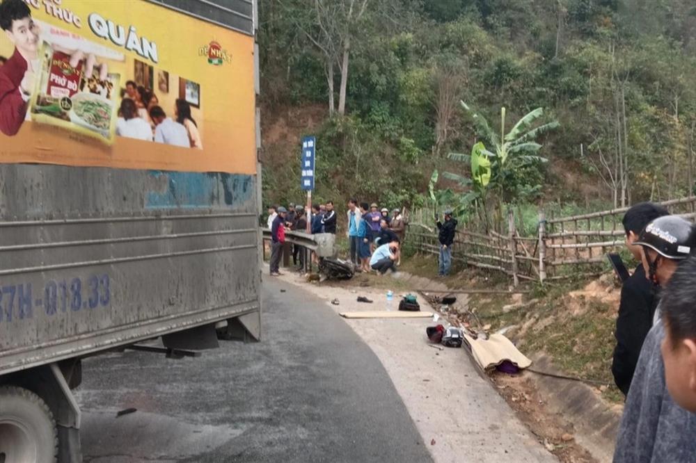 Hai vợ chồng tử vong sau va chạm với ô tô tải-2